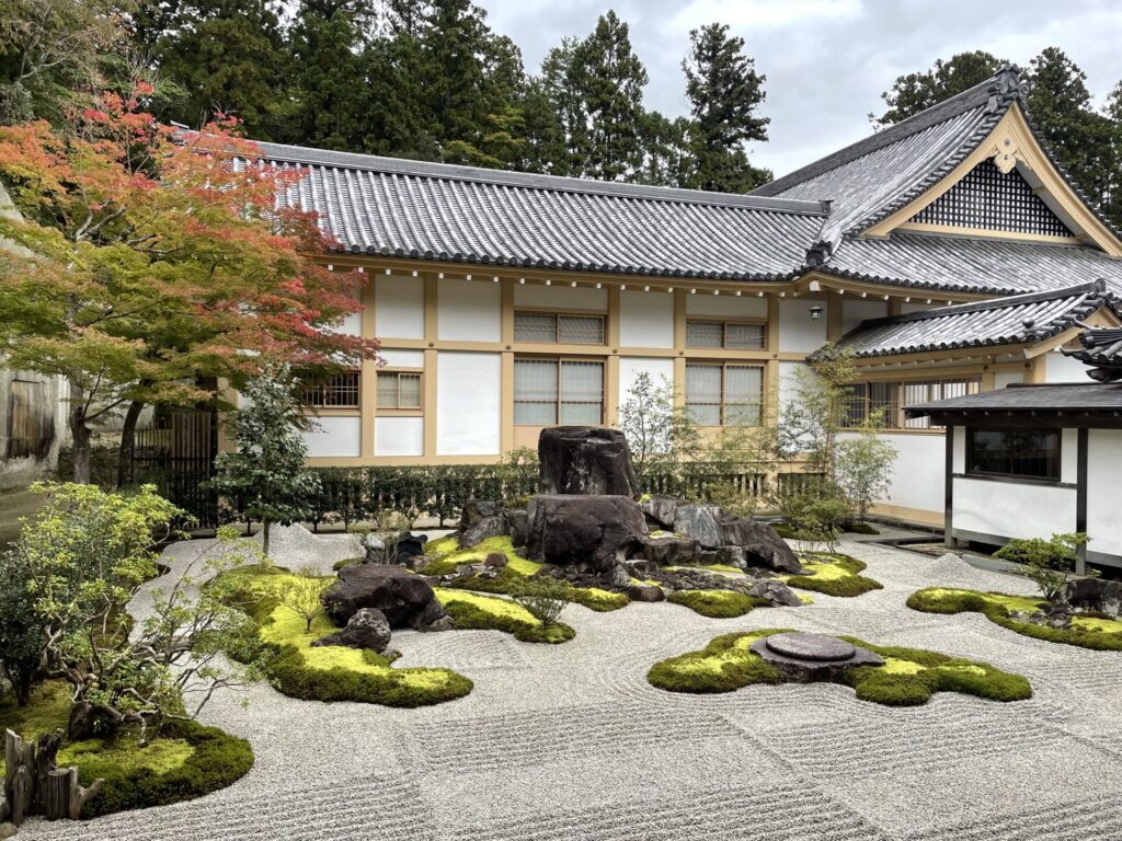 瑞巌寺本堂から眺める庭園