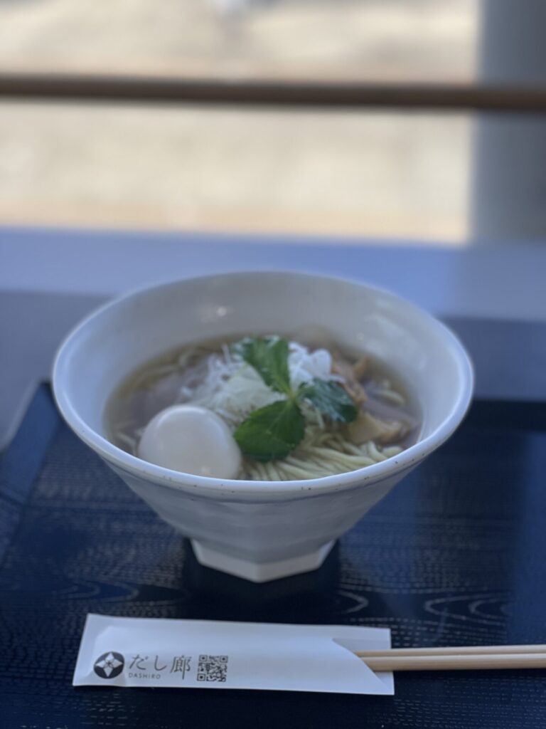 だし廊ーGoLDー（ゴールド）塩ラーメン