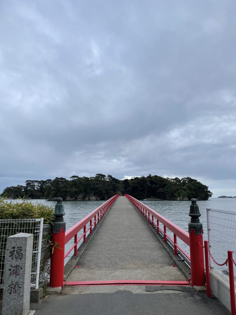 福浦島にかかる福浦橋