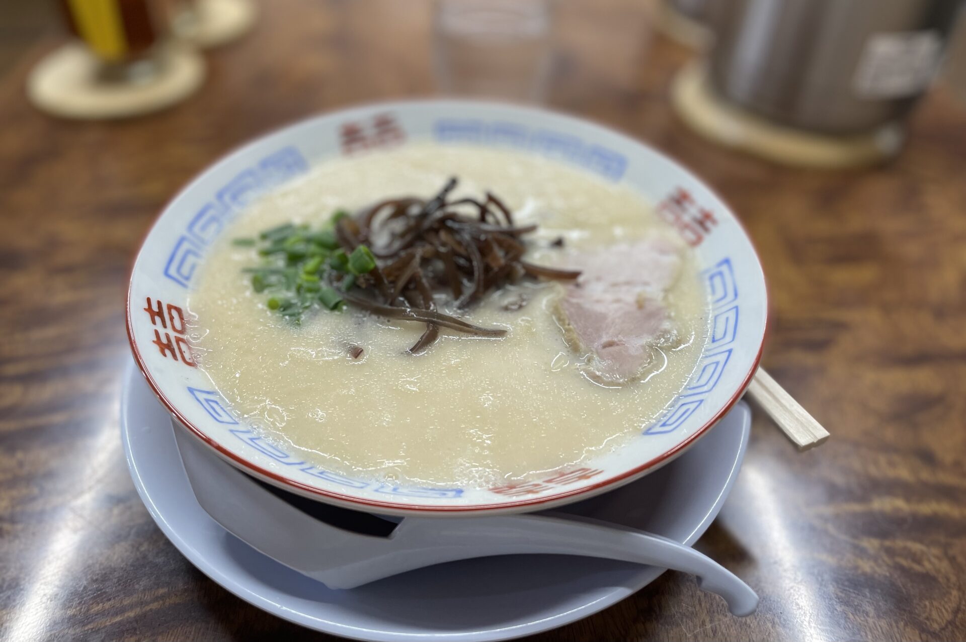 博多豚骨ラーメン