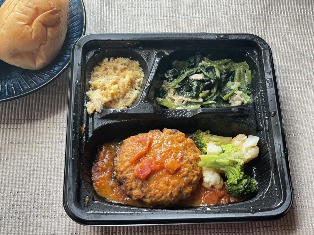 チョコザップスマート弁当　トマトハンバーグ惣菜セット