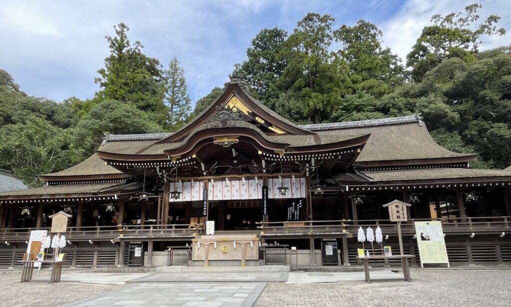 大神神社拝殿