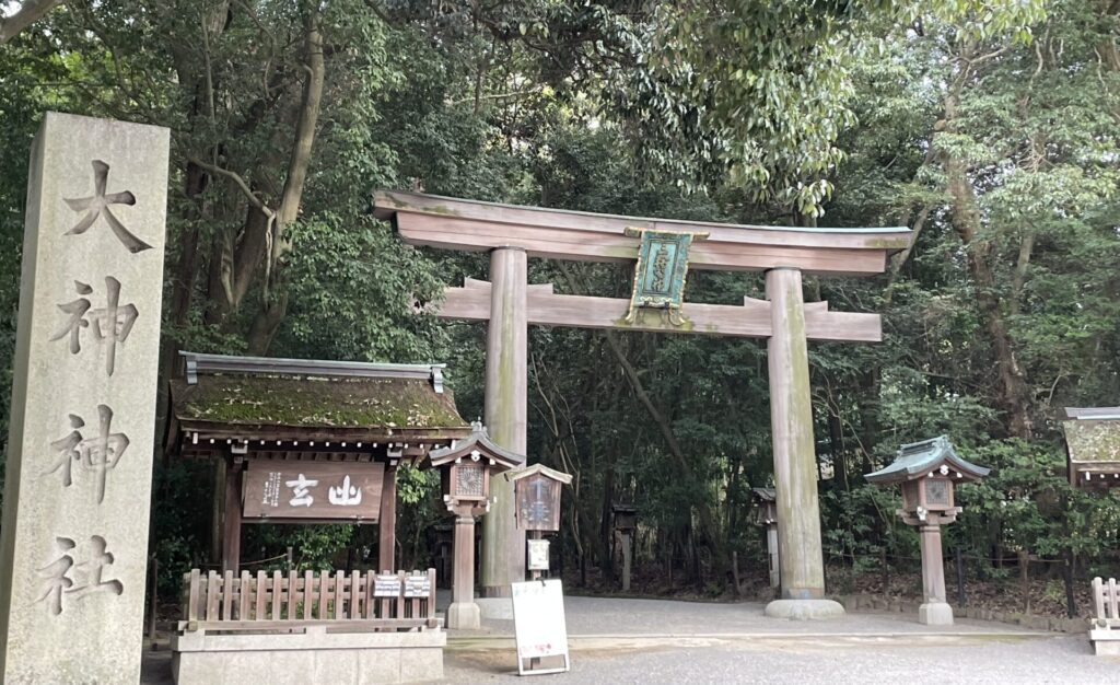 奈良　大神神社二の鳥居